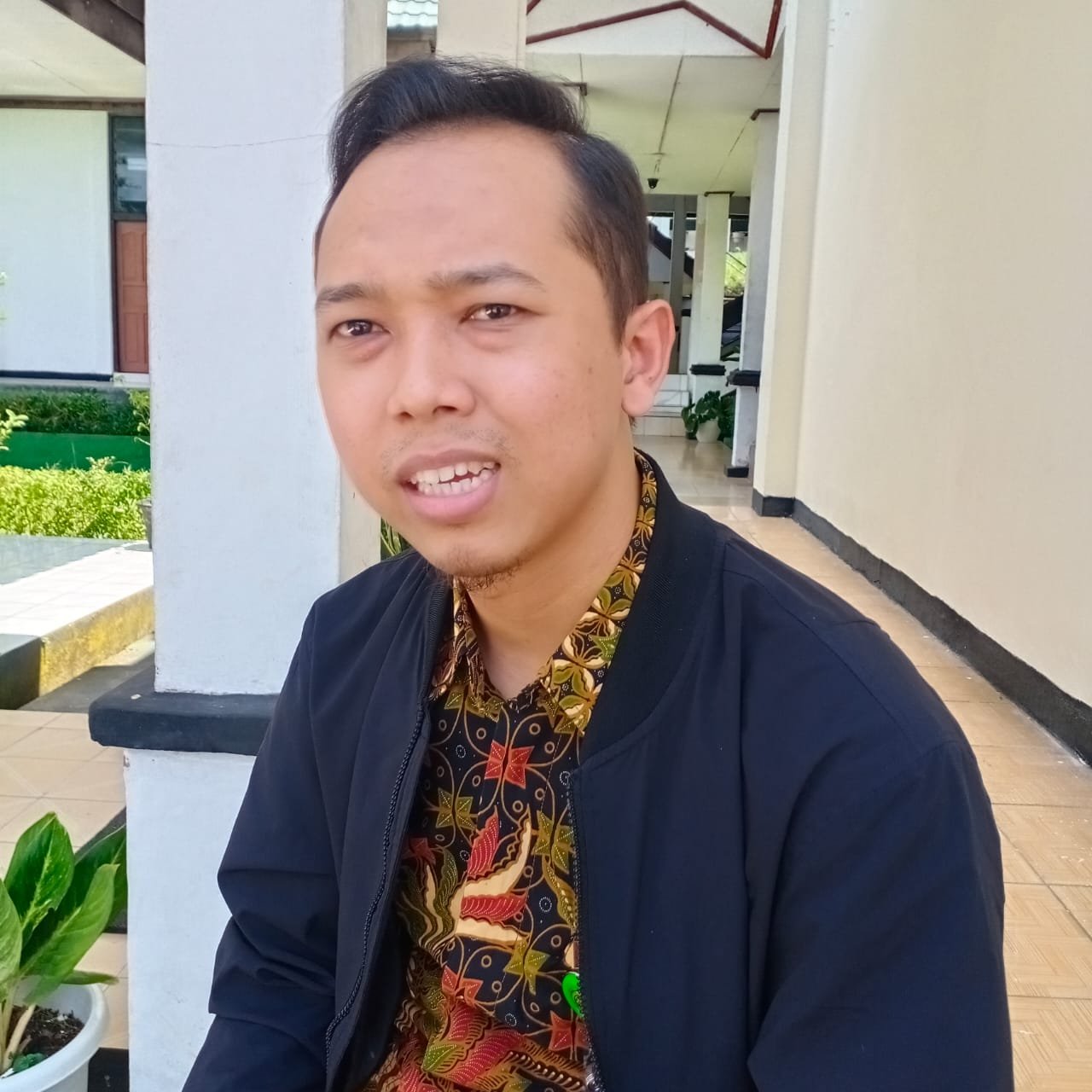 Humas PN Manokwari, Dr. Markham Faried, SH, MH