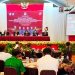 Rapat pleno terbuka penetapan perolehan kursi parpol dan calon terpilih anggota DPRK Manokwari hasil Pemilu 2024 di salah satu hotel di Manokwari, Jumat (14/6/2024). Foto: SDR