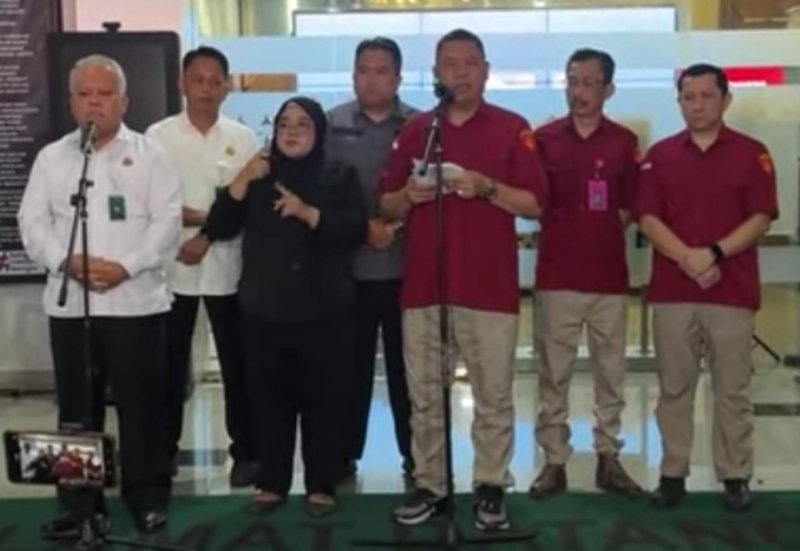 Jampidsus Kejagung menggelar konferensi pers pengungkapan kasus dugaan suap-gratifikasi vonis bebas Ronald Tannur yang melibatkan 3 oknum hakim PN Surabaya dan seorang pengacara, Rabu (23/10/2024). Foto: DOK