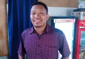 Paulus S.R. Renyaan, SH