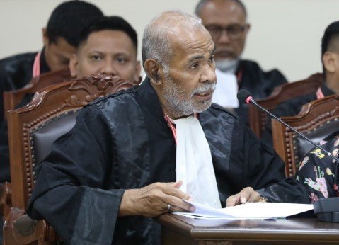 Kuasa hukum Pihak Terkait, Habel Rumbiak, SH, S.pN
