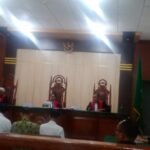 Sidang perkara tipikor pemberian fasilitas kredit di BRI KCP Manokwari Kota dengan agenda pembacaan tuntutan JPU, Hasrul, SH di Pengadilan Tipikor Papua Barat pada PN Manokwari, Rabu, 25 Juni 2025 malam. Foto: TIM2