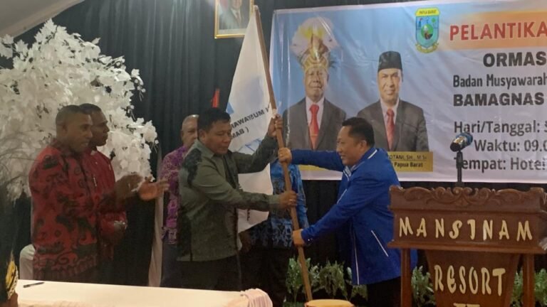 Pdt. Eben Haizer Sasea Nahkodai DPD BAMAGNAS Papua Barat