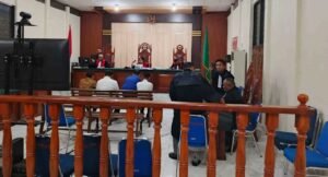 Pembacaan putusan perkara tipikor pemberian fasilitas kredit di BRI KCP Manokwari Kota di Pengadilan Tipikor Papua Barat pada PN Manokwari, Rabu, 2 Juli 2025 malam. Foto: TIM2