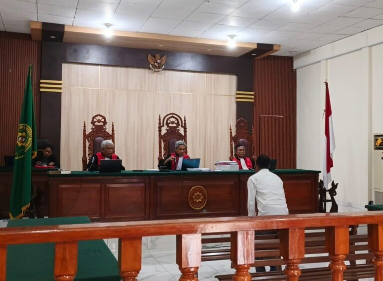 Pengelola Pegadaian UPC Kaimana Dihukum 5 Tahun Penjara dan Bayar UP Rp1,2 Miliar
