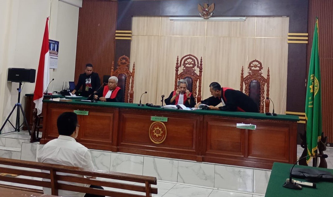 Usai sidang perkara dugaan tipikor pengadaan alat protokol kesehatan pada Dinas Pendidikan Kota Sorong dengan agenda pembacaan putusan di Pengadilan Tipikor Papua Barat, Rabu, 2 September 2026. TP/TIM2